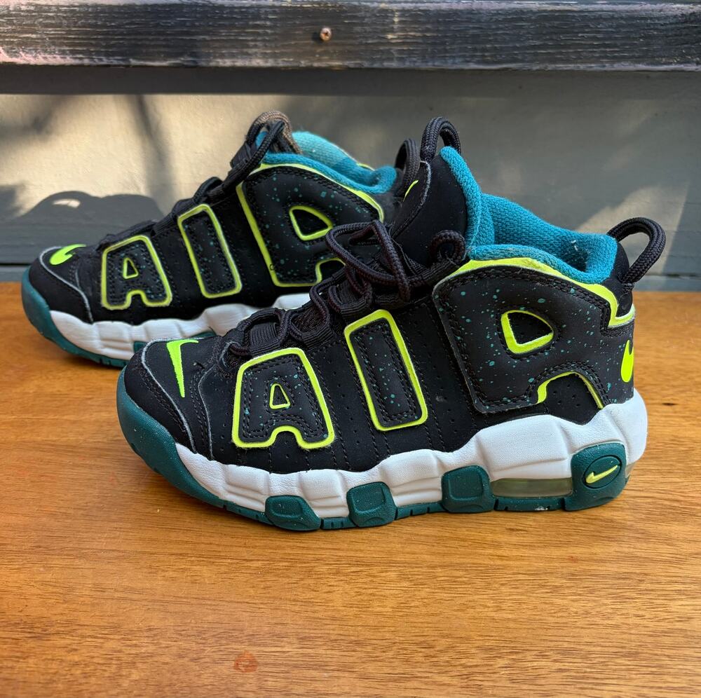 Nike Air More Uptempo GS Black Volt Geode Teal Sneakers Youth 1.5Y DZ2810-001